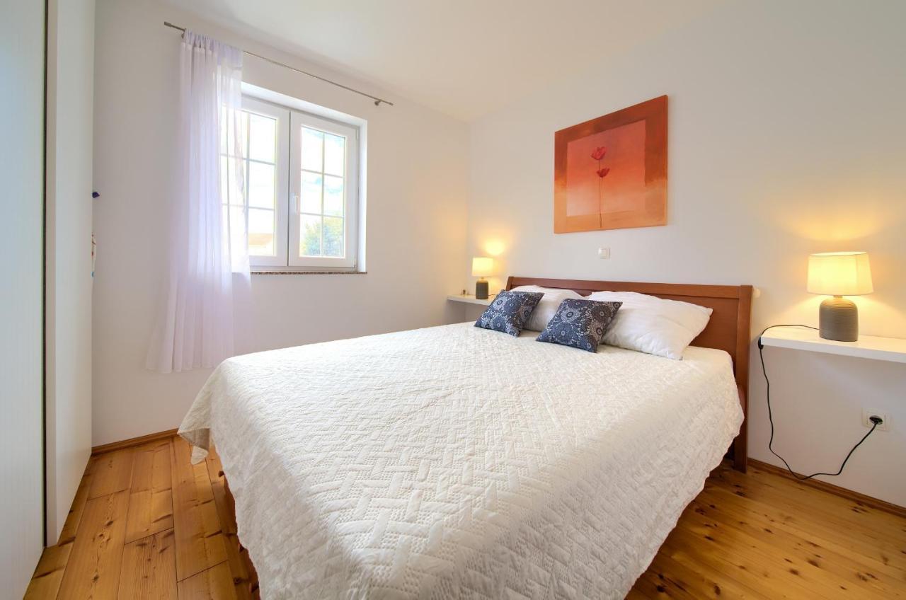 Apartment Camellia ヴァンタシチ エクステリア 写真